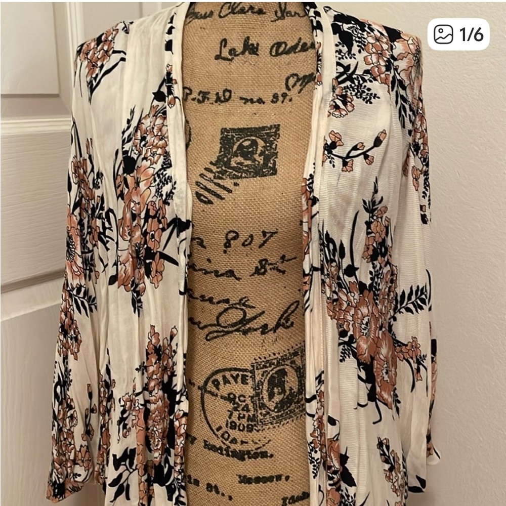 EUC Arnhem light weight  short sleeve kimono